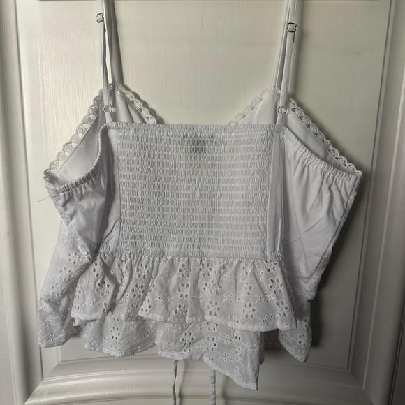 cropped white blouse - Picture 2 of 2